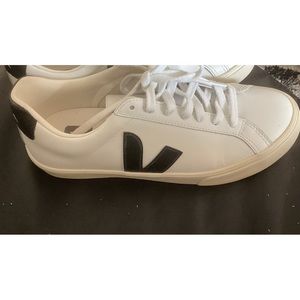 Veja Womens Sneakers
